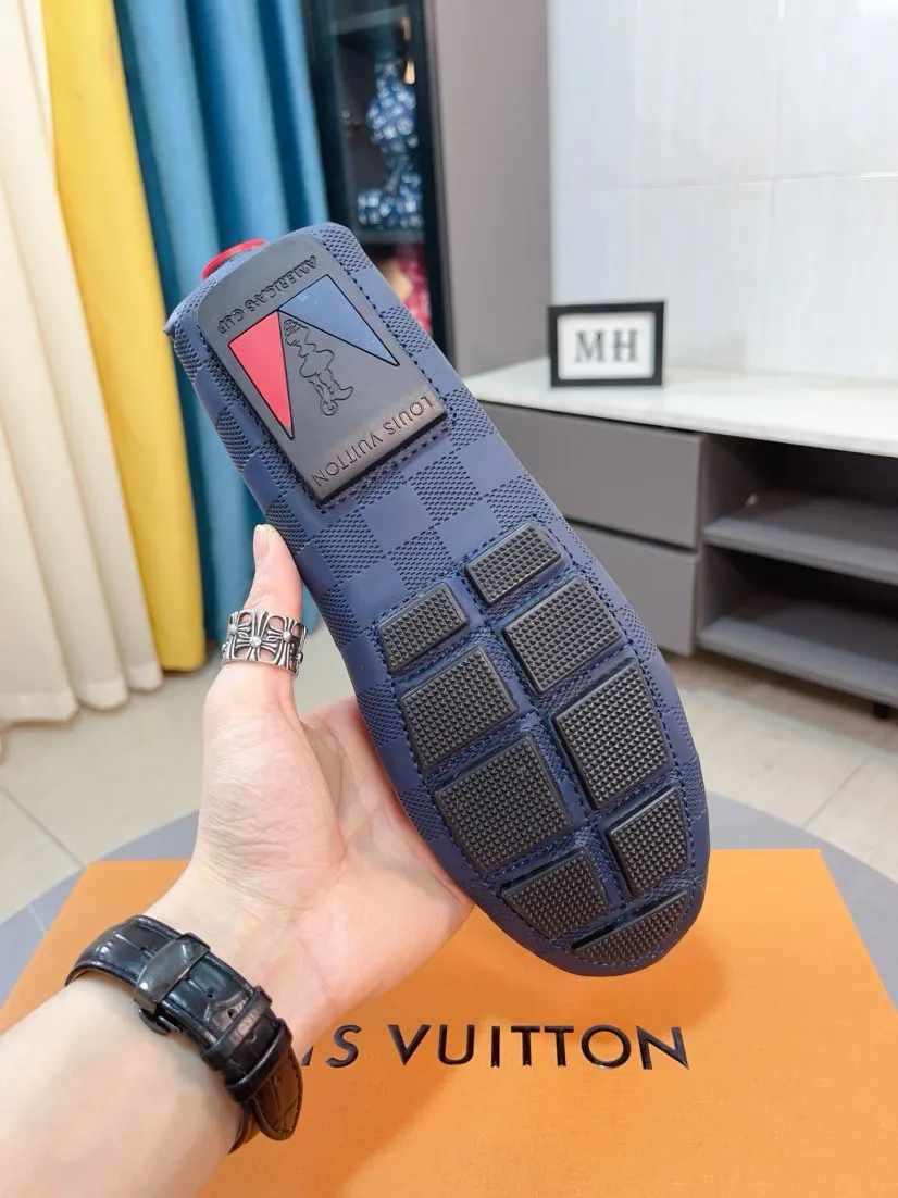 Men's men's shoes💰400🌹🌹[LV Louis Vuitton] New men's beanie shoes💝💝.. Top-grade imported cowhide embossed➕Comfortable leather lining. It is extremely skin-friendly and comfortable, feels very delicate, and the shape is very correct! Perfectly reflects the three-dimensional sense, code number: 38-44